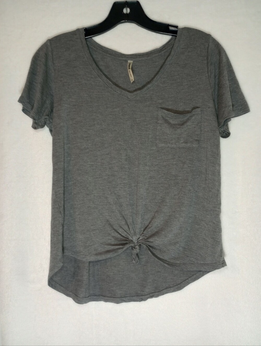 Tresics Tie Front V Neck Crop Top Tee Shirt Casual Minimalist Comfy Relaxed Top